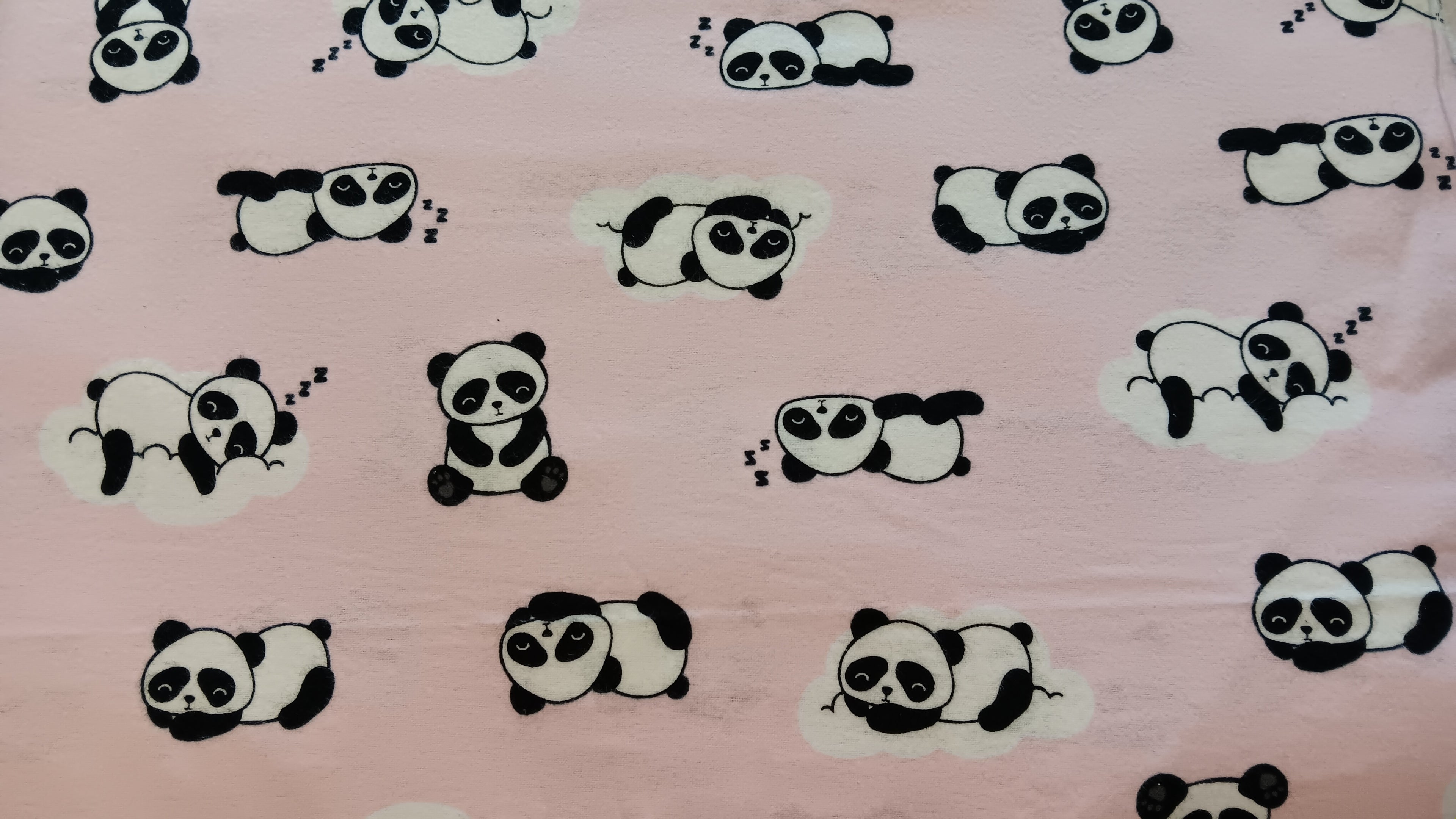 tissus disponible  panda rose fille flanelle